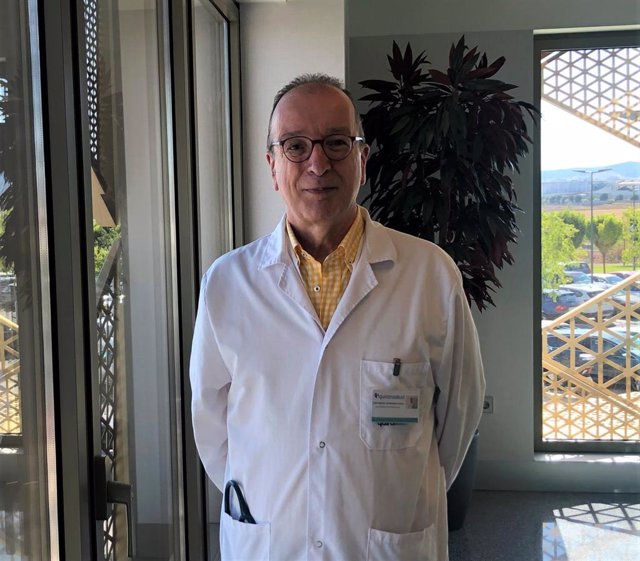 El jefe de servicio de Neumología del Hospital Quirónsalud Córdoba, Luis Manuel Entrenas