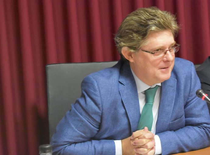 CEU destaca la "buena acogida" del Curso de gestión, marco jurídico y redes sociales en hermandades y cofradías