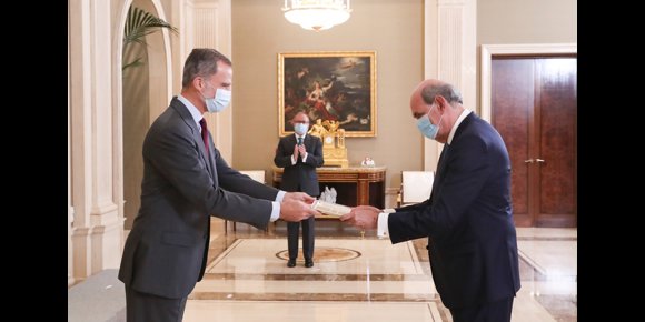 1. El Rey entrega los XXX y XXXI Premio FIES de Periodismo a Ignacio Astarloa y Daniel Berzosa, respectivamente
