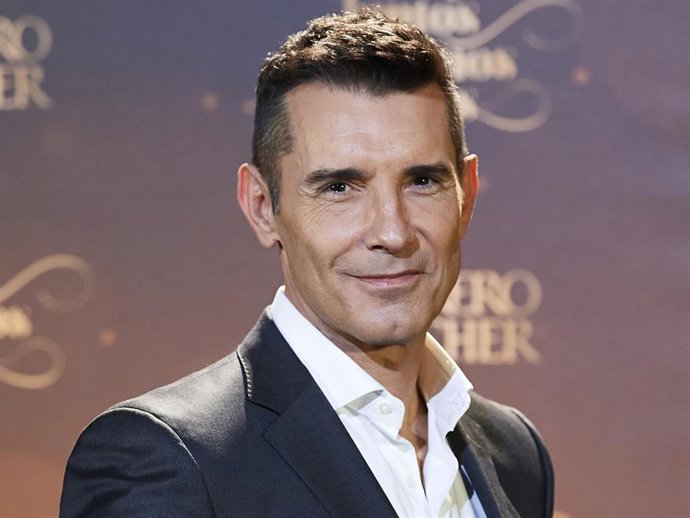 Jesus Vazquez attends 'Juntos Brillamos Mas' by Ferrero Rocher photocall at Mediaset studios on November 04, 2020 in Madrid, Spain.