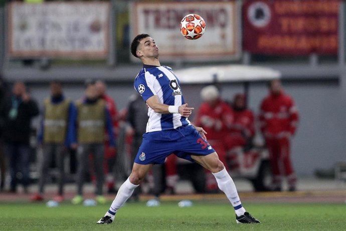 Pepe, en un partido de Liga Europa con el Oporto
