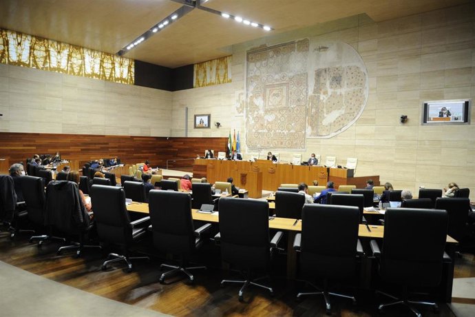 Pleno en la Asamblea de Extremadura, en una imagen de archivo 