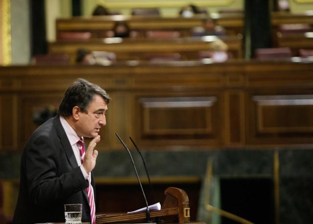 El portavoz del PNV, Aitor Esteban