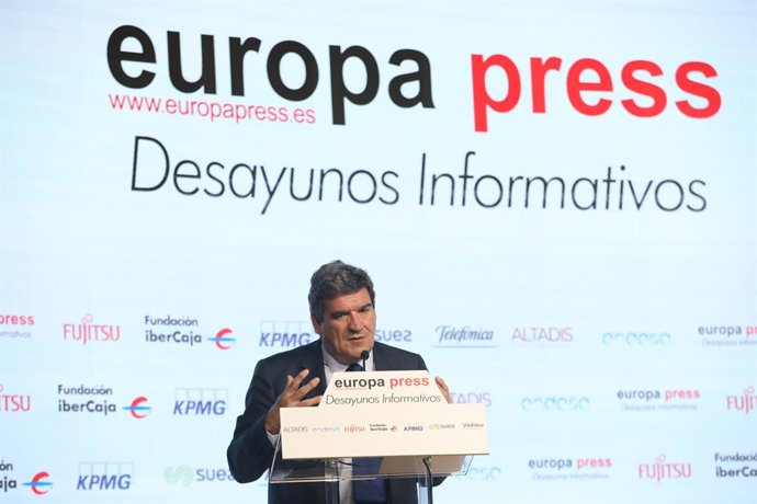 El ministre d'Inclusió, Seguretat Social i Migracions, José Luis Escrivá, en un Esmorzar Informatiu d'Europa Press. Madrid (Espanya), 5 de novembre del 2020.