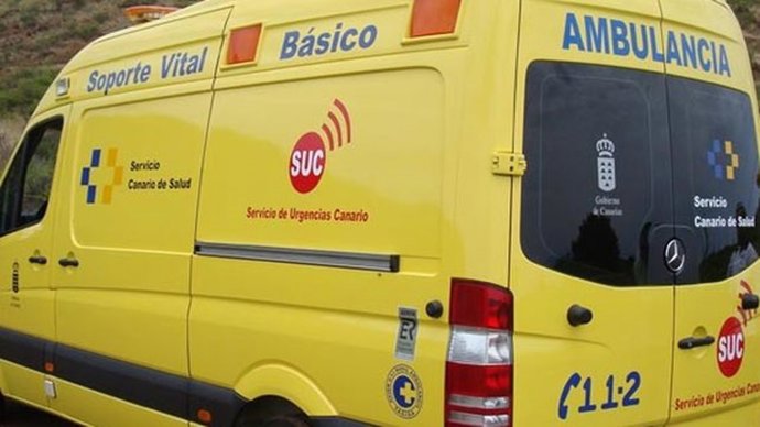 Ambulancia del Servicio de Urgencias Canario (SUC)