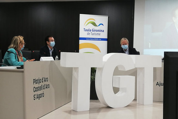 Imatge dels ponents de la inauguració del Debat 2020 de la Taula Gironina del Turisme el 5 de novembre de 2020 (Horitzontal)