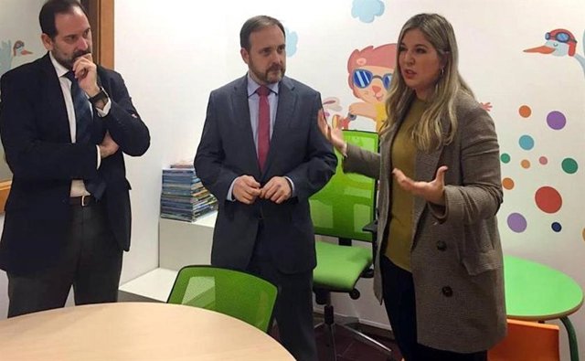 Morales (d), en la sala Gesell de los juzgados de Úbeda.