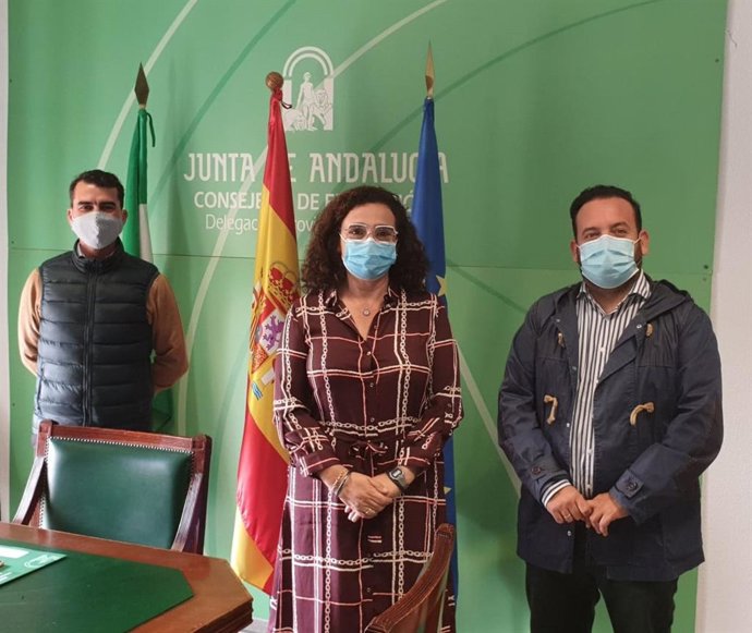 Reunión con la delegada de Educación