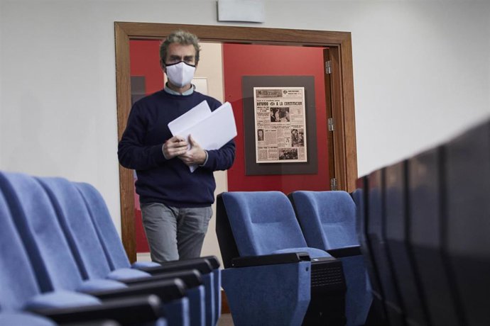 El director del Centro de Coordinación de Alertas y Emergencias Sanitarias (CCAES), Fernando Simón