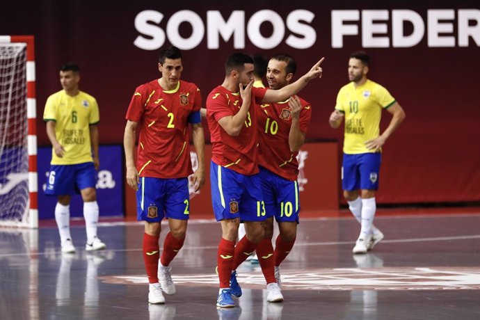 La selección española de fútbol sala vence a Brasil en un amistoso
