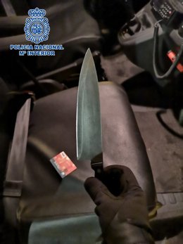 Imagen del cuchillo de cocina intervenido por los agentes