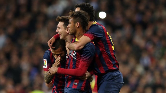 Alves, Messi y Neymar jugadores del Barcelona