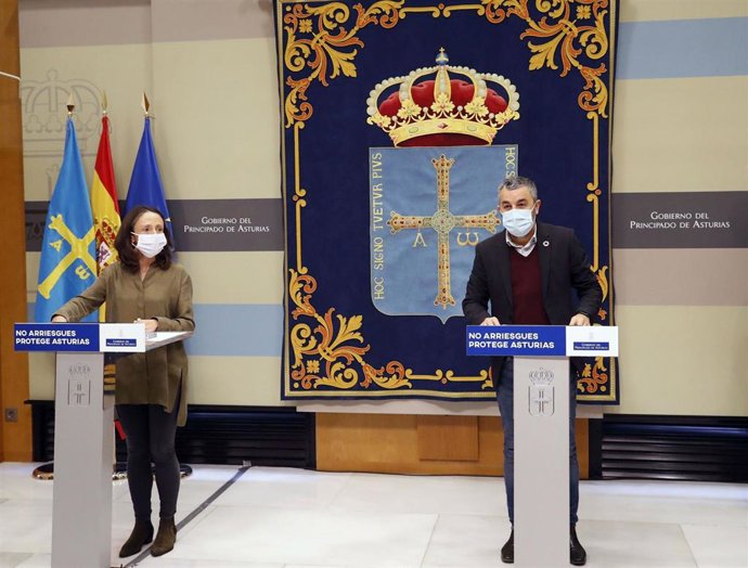 La portavoz del Gobierno y consejera de Derechos Sociales y Bienestar, Melania Álvarez, y el consejero de Medio Rural y Cohesión Territorial, Alejandro Calvo.