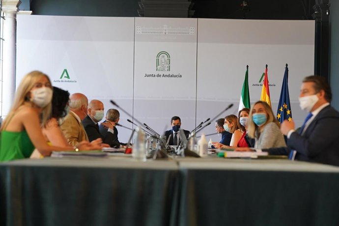 Imagen de archivo de una reunión del Consejo de Gobierno de la Junta de Andalucía.