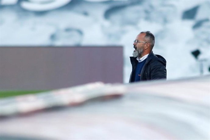 El entrenador del Cádiz, Álvaro Cervera