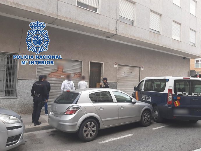 Nota De Prensa:"La Policía Nacional Descubre Un Local Donde Se Favorecía El Consumo De Sustancias Estupefacientes A Menores"