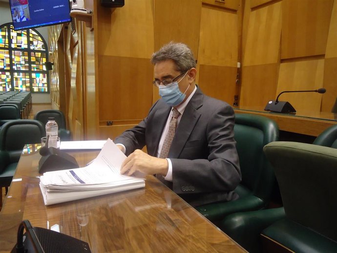 El portavoz del grupo municipal de Vox, Julio Calvo