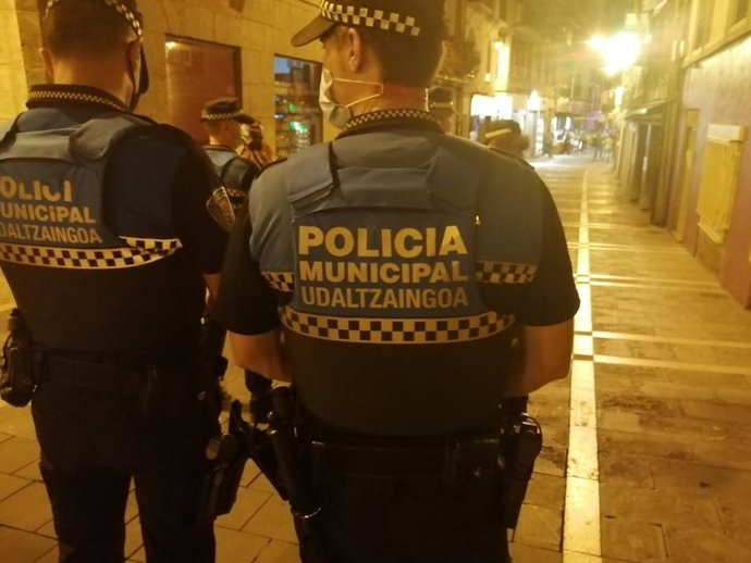 Agentes municipales.