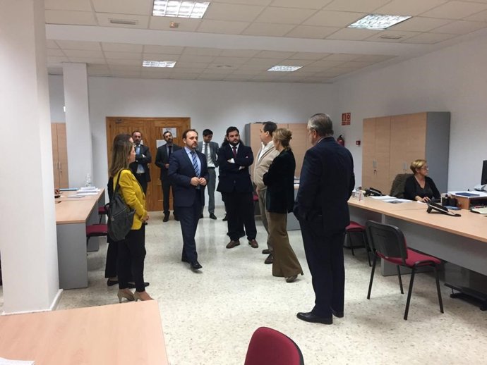 Imagen de archivo del delegado de Justicia en visita a juzgados