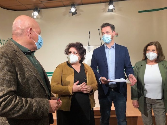 El PSOE de Granada valora en rueda de prensa los presupuestos de la Junta