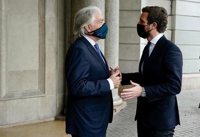 El presidente del PP,  Pablo Casado, se reúne con el presidente de la patronal catalana, Fomen del Treball. En Barcelona, a 6 de noviembre de 2020.