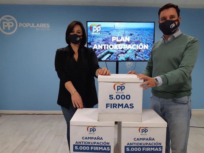 El PP presenta sus firmas