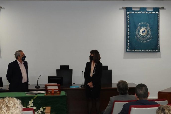 Toma de posesión de Rosario Gutiérrez como decana de la Facultad de Ciencias de la Educación de la UMA