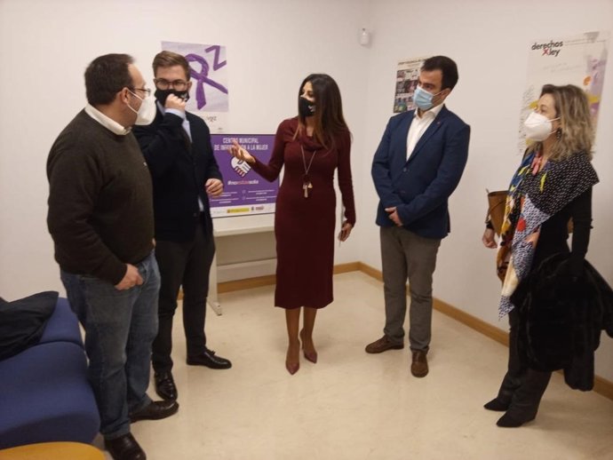 La delegada de Justicia, Nuria Rodríguez, en juzgado de Ronda