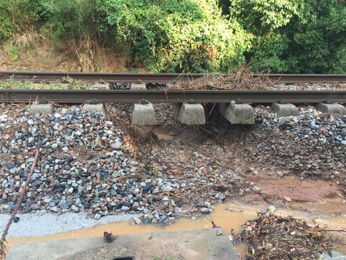 Vía de tren, incidencias.