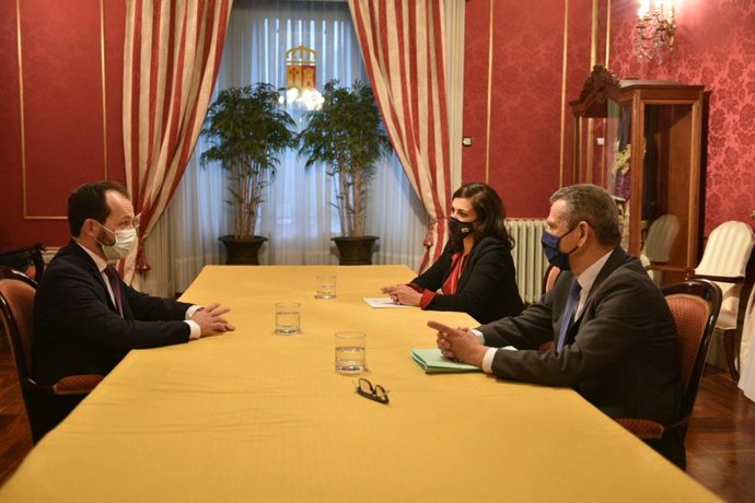 Reunión CS con Andreu y González para abordar los presupuestos 2021