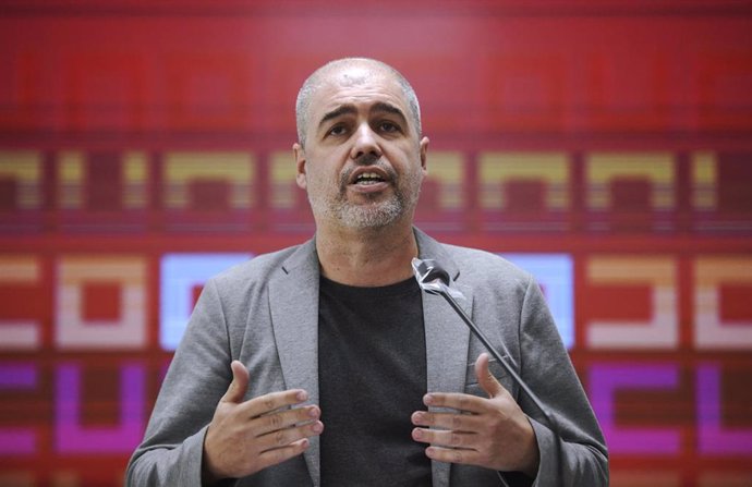 El secretario general de CCOO, Unai Sordo, interviene tras la reunión que mantuvo con la ministra de Hacienda, María Jesús Montero, para conocer el proyecto de Presupuestos Generales del Estado 2021. En Madrid, (España), a 4 de noviembre de 2020.