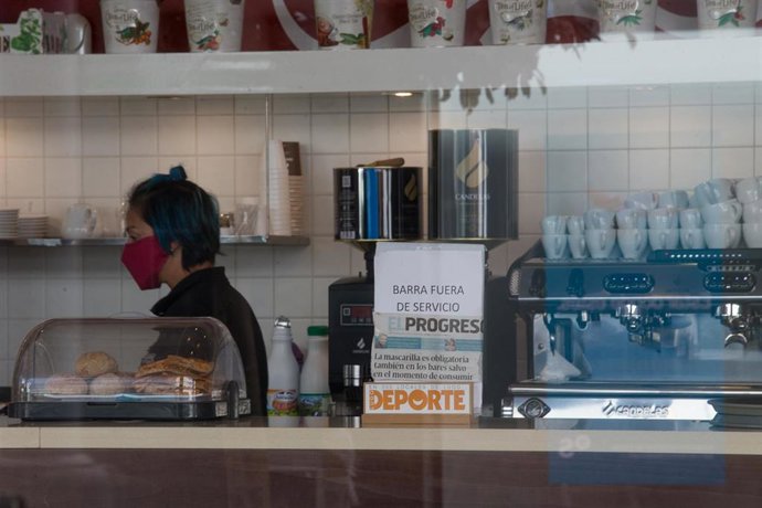 Barra fuera de servicio en un local de hostelería