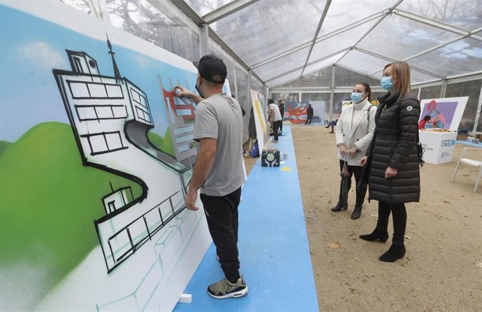 La conselleira Fabiola García en la final de grafiti del Xuventude Crea 2020