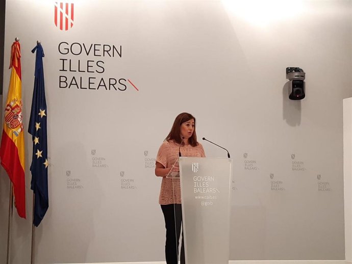 La presidenta del Govern, Francina Armengol, en rueda de prensa.