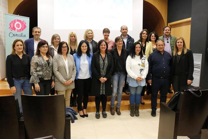 La coordinadora del proyecto 'Concilia', Olga Brosed, con otras personas impulsoras y participante en esta iniciativa.