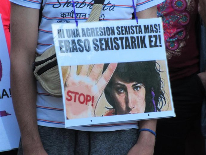 Cartel contra la violencia machista