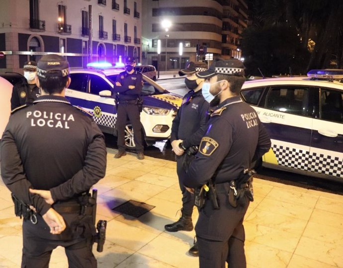 Agentes de la Policía Local de Alicante