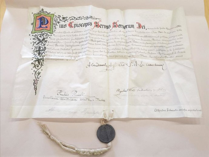 Edición de 1737 de la primera biografía de la beata Inés de Benignim