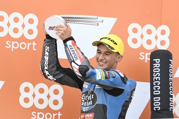 El piloto español Sergio García Dols (Estrella Galicia 0,0)