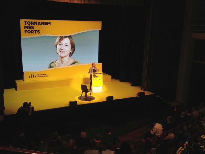 La diputada d'ERC al Parlament Raquel Sans, en un míting al Teatre Metropol de Tarragona, 5 de novembre del 2019.