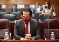 Aguado confía en la colaboración entre administraciones para seguir bajando la curva y que la Navidad "no sea por Skype"