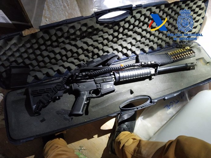 Arma de guerra incautada en la operación Abate contra la droga en la zona norte de Granada capital