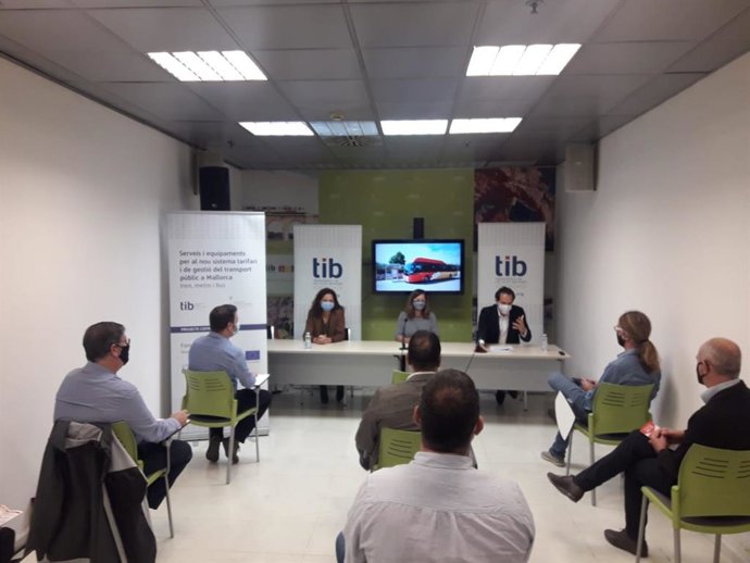 Presentación de las nuevas líneas del TIB.