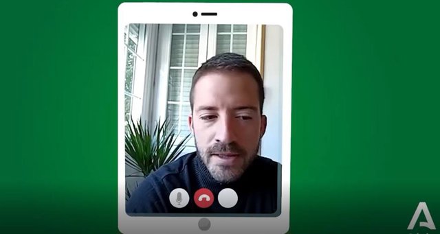 Vídeo difundido por la Junta de Andalucía en redes sociales con testimonios de afectados por Covid para concienciar a la población
