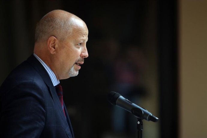 El consejero de Educación y Deporte, Javier Imbroda, presentan los Presupuestos de la Junta 2020, foto de archivo