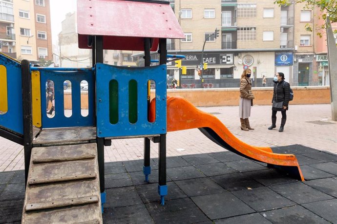 El Ayuntamiento de Zaragoza destina 455.000 euros en renovar 12 zonas de juegos infantiles en distrito y barrios rurales
