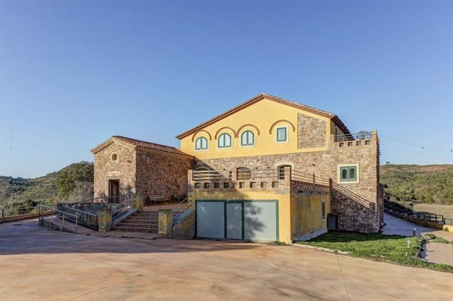 Masía en Sant Llorenç Savall