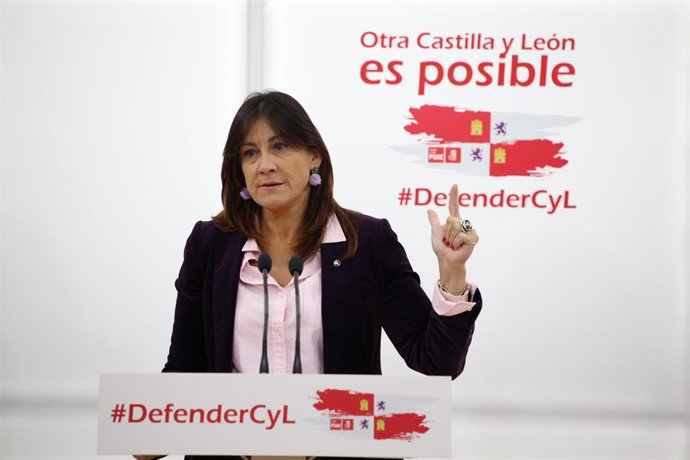 Ana Sánchez en un momento de la rueda de prensa en la que ha anunciado la ruptura con la Junta