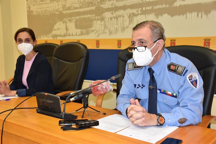 El Intendente Jefe de la Policía Local de Talavera, Francisco Quevedo, da a conocer una incautación de marihuana en la ciudad.