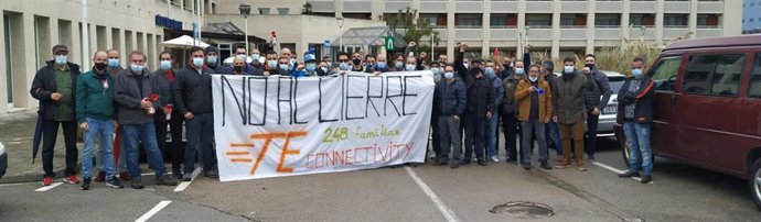 Protesta contra el cierre de TE Connectivity en Montcada i Reixac (Barcelona).